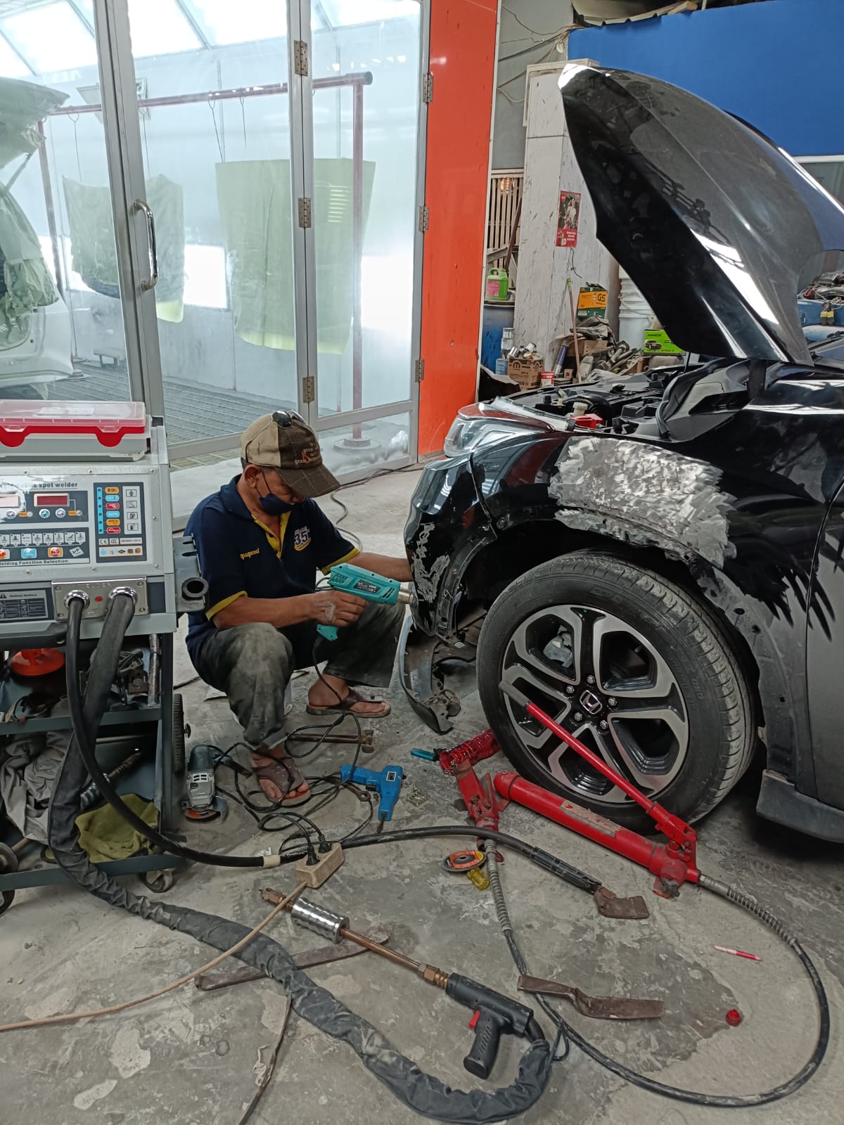 Cat & Body Repair WhatsApp Image 2024-10-16 at 11.29.21_c211925d.jpg